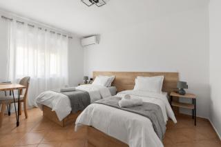 Katerina's Apartment - Polisi i Vogël - 0