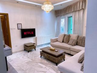 Fully Equipped 3BR Apt in Family-Friendly Building - Amman - 3
