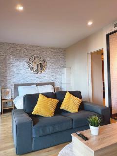 Luxury Condo Skywalk BTS Thonglor Pool Gym and Netflix - Banguecoque - 7