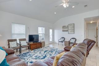 Mollys Place by Bolivar Escapes - Crystal Beach - 4