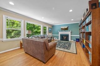 Spacious Buckhead Family Escape - Big Backyard - Atlanta - 7