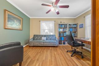 Spacious Buckhead Family Escape - Big Backyard - Atlanta - 6