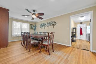 Spacious Buckhead Family Escape - Big Backyard - Atlanta - 5