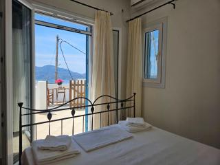 Trypiti Sea View Apartment - Tripití - 4