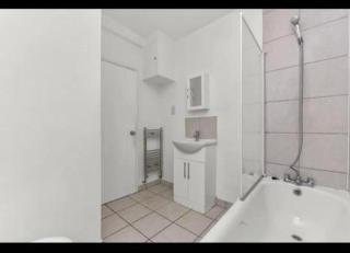 4 Bed Flat - Sleeps 10 - Pets - Parking - 1
