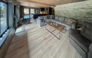 Nice Home In Hovden With Sauna - Hovden - 9
