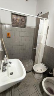 Cabaña con patio y cochera con dos habitaciones - Choele Choel - 6