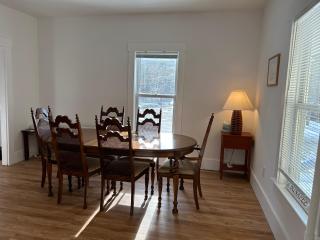 Main Street Retreat in Sunapee - Sunapee - 6