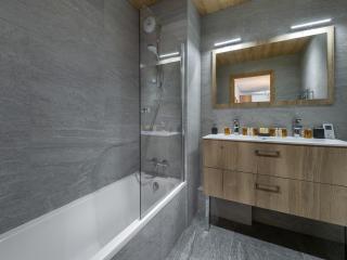Charmant Appartement Pistes Courchevel - 78m², 8 Pers., WiFi, Parking, Services Inclus - FR-1-563-43 - Courchevel - 1