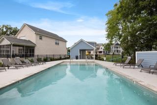 Barefoot Breeze wPool Fireplace - 2
