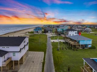 Ocean View Elevator PetFriendly Games Beach Access - 0