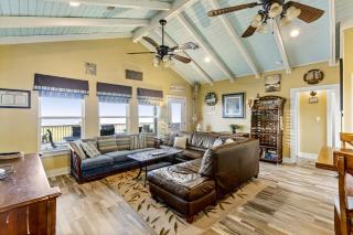 Ocean View Elevator PetFriendly Games Beach Access - Bolivar Peninsula - 3