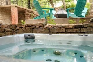 151 Spring Downtown Eureka Springs Suite D - 9