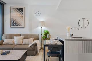 Central Brisbane Gem Walk to River Attractions - 6