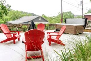 151 Spring Downtown Eureka Springs Suite C - 6