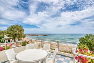 Popy's Beach House B1 - Kómi - 2
