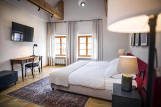 EASY RENT- Fontana Boutique Premium Plac Zamkowy - Lublin - 3