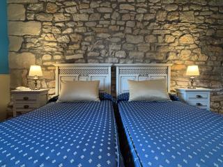 Hotel Casona Los Caballeros - Santillana del Mar - 3