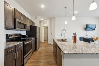 Chisholm Trace 222 I Comfy 2 Bed 2 Bath - 3