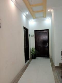 ROYAL HAYAT hOTEL - Lahore - 1