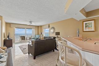 Direct oceanfront corner condo with spacious balcony and heated beachfront pool - Ormond Beach - 1