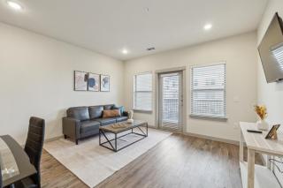 Chisholm Trace 1022 I Spacious 2 Bed 2 Bath - 9