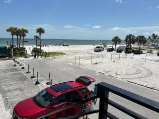 Beach Front at Ft Myers Beach - Fort Myers Beach - 6