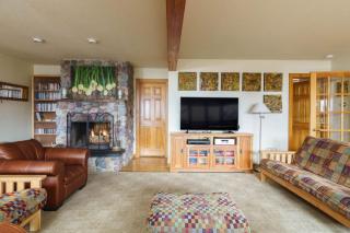 Seagrove by AvantStay Treetop Haven w Coastal Views - Neahkahnie Beach - 1