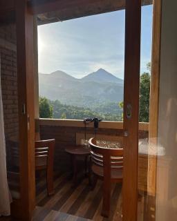 Umah de Madya The Room & Panoramic Rooftop Munduk - 8
