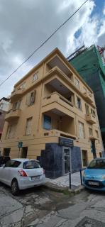 Spacious 4 plus1 Bedroom and 2 Bathroom at Top Location - Athene - 2