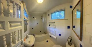 Pristine Cottage Studio Nestled in the Topanga Woods - - 2