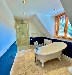 Serene Retreat - Hot Tub - Pool Table - Close to New Forest and Bournemouth Beach - Sleeps 12 - 5