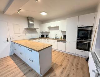 Gemütlich, OLED-TV & XXL-Küche, familienfreundlich - 2