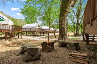 Red River Elusive Elk Glamping Tent 1 - Stanton - 9