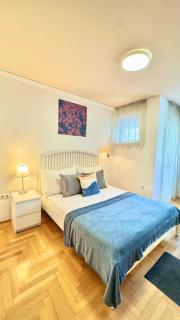 Madonna Queen Apartment - 3 rooms, Garage - Budapest - 9