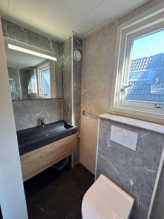 Hotel West Inn Aan Zee - Den Oever - 7