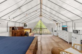 Red River Elusive Elk Glamping Tent 1 - Stanton - 4