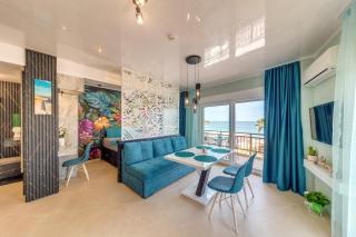 Upper Deck Apt. - Néa Péramos - 1