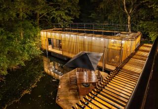 Water Hideout - Floating Luxury in Pure Wilderness - - 0