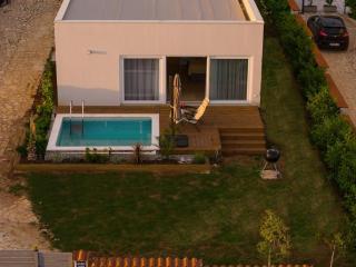 Romantic luxury oasis for couples near the beach - Pomer - 8