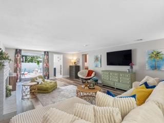 Charming 3 bed Home with Heated Pool in Lakeland - 3