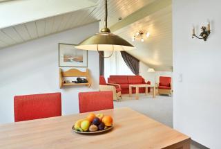 Landhaushotel Hof Wasserkuppe - Poppenhausen - 3