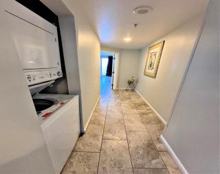 7th Floor 2 BR Direct Oceanfront Condo 3 Balcony's Ocean Walk Resort - Daytona Funland 701 - Daytona Beach - 5