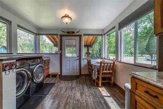Glacier Homestead - Coram - 5