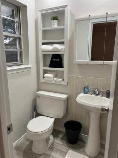 Lazy E Country Cozy - 1