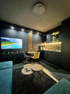 Moonlight Downtown Apartment - Skopje - 3