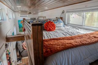 Tiny Home w Great Bay Views Pets Near Eglin Beach - 8