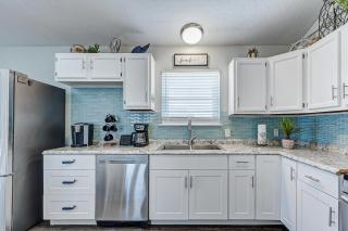 The Showboat - Crystal Beach - 6