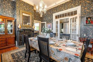 Historic Victorian Main House in Savannah - 5