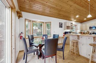 Laurelwood Manor - Truckee - 1
